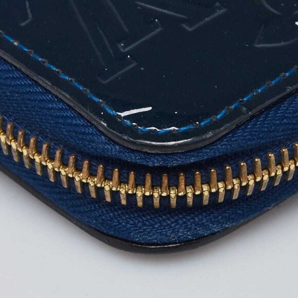 Louis Vuitton Grand Blue Monogram Vernis Zippy Wallet - Picture 3 of 8